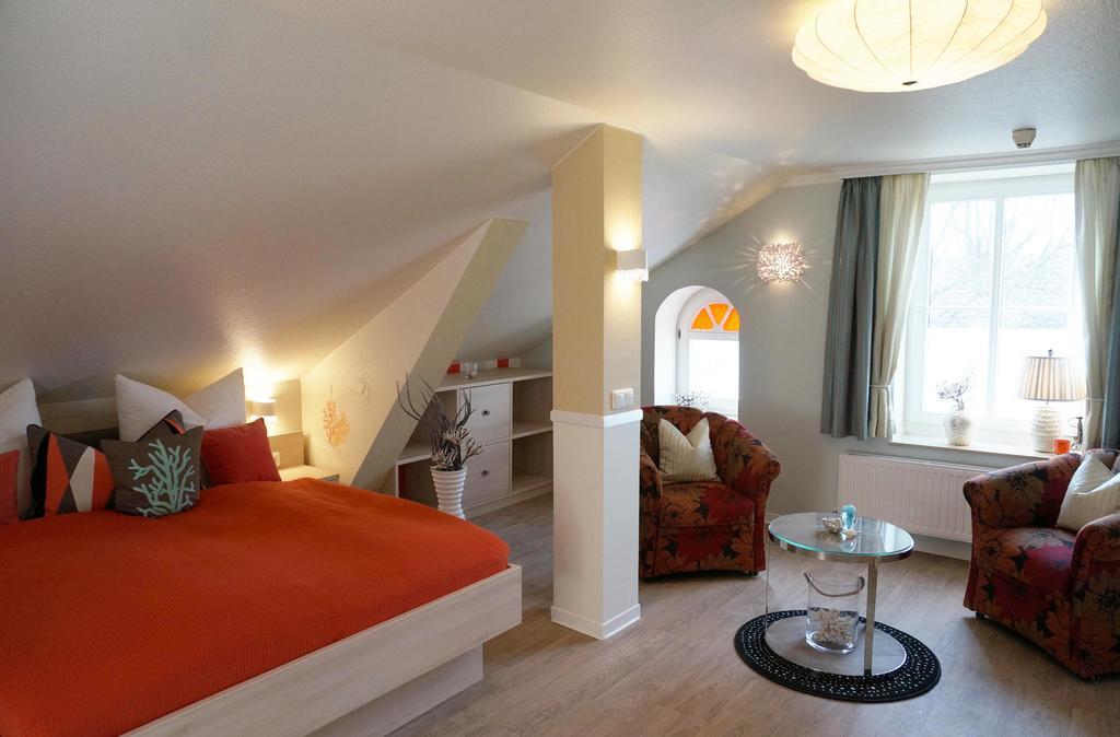 Deluxe Apartments Der "Alten Apotheke" Преров Номер фото